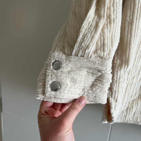 UO Corduroy Button Up Ivory Jacket - M/L - Picture 4 of 9